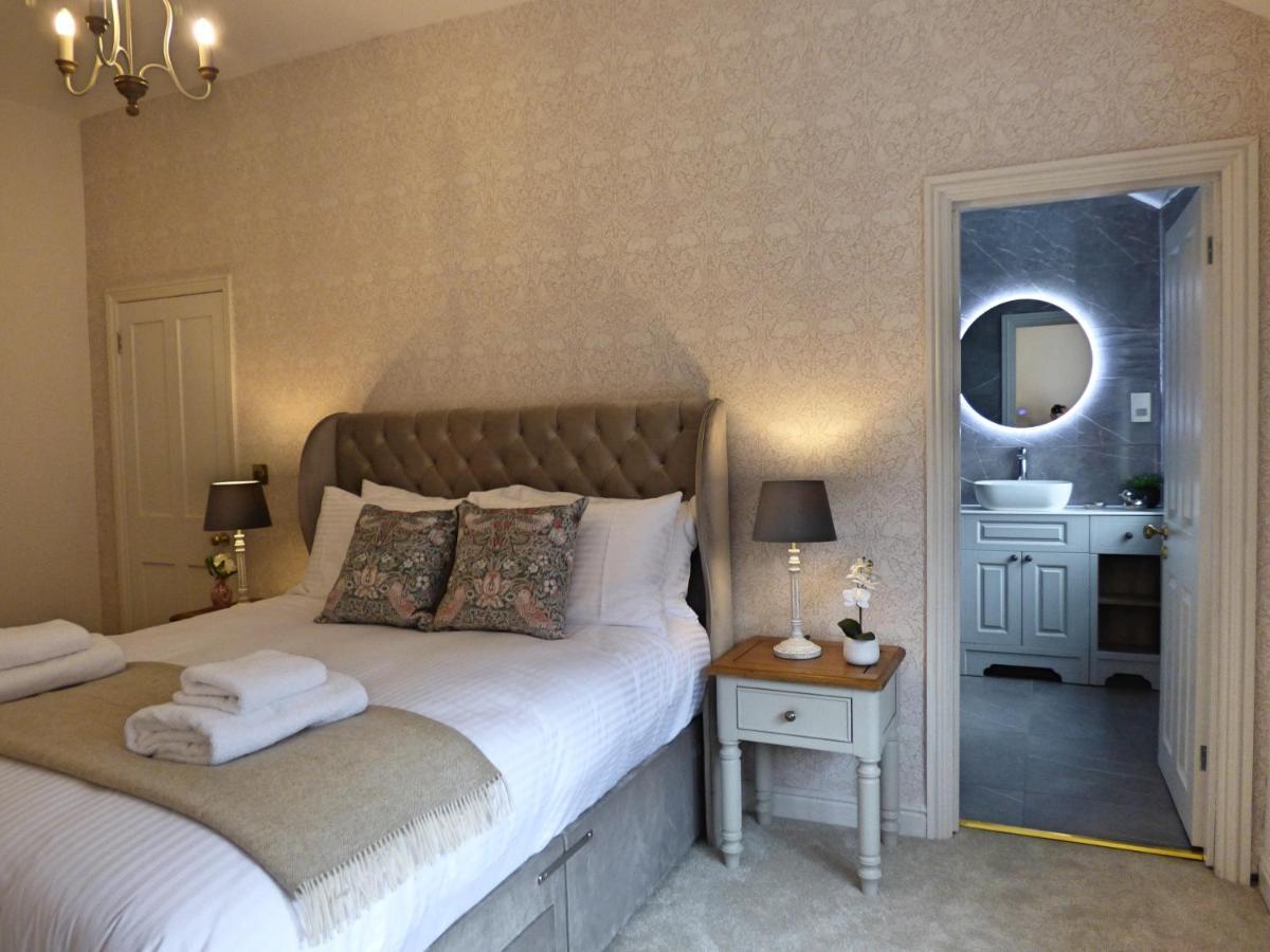 Historic City Centre Town House Chester Esterno foto